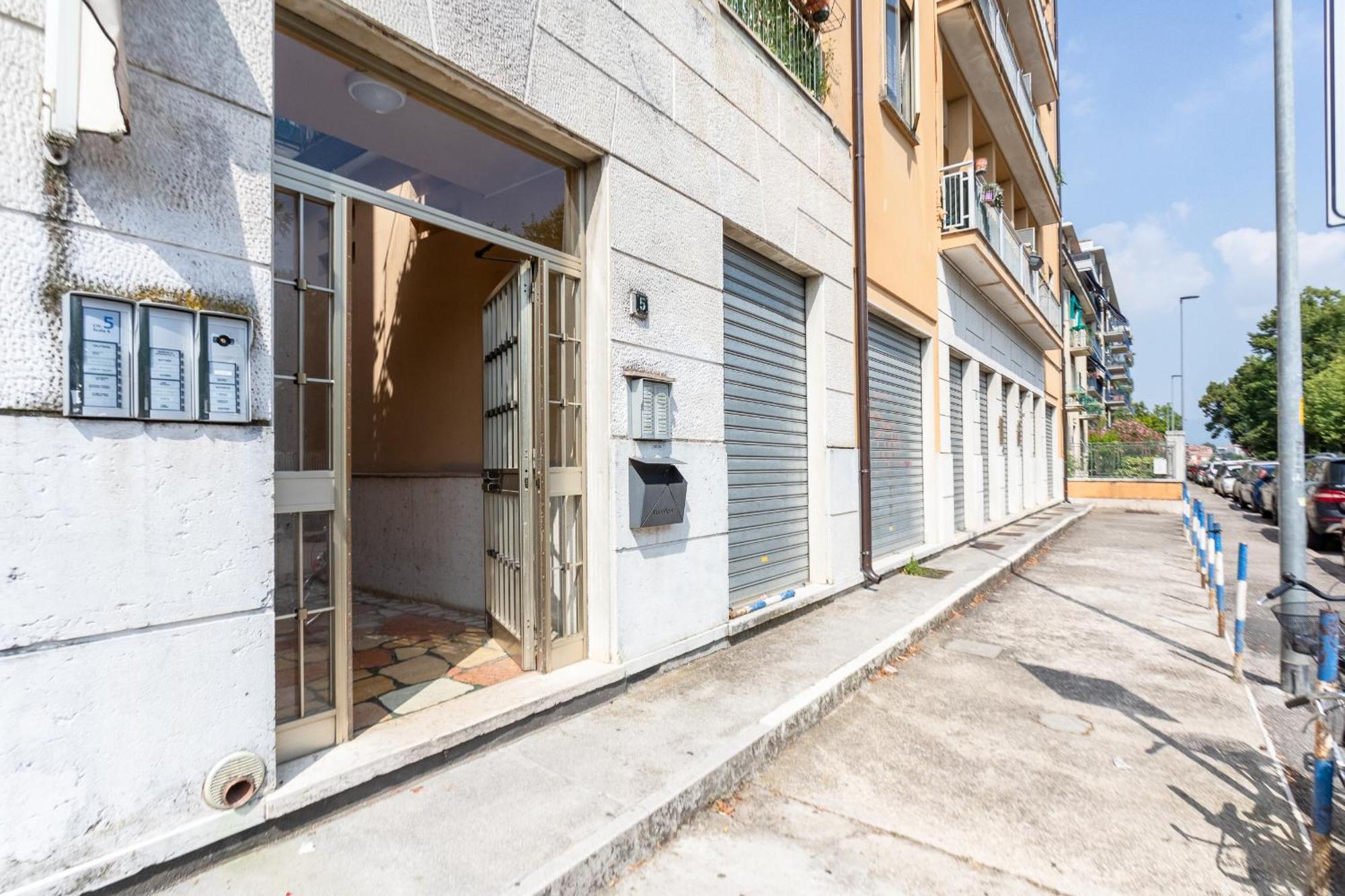 Dimora Camuzzoni Apartment Verona Bagian luar foto